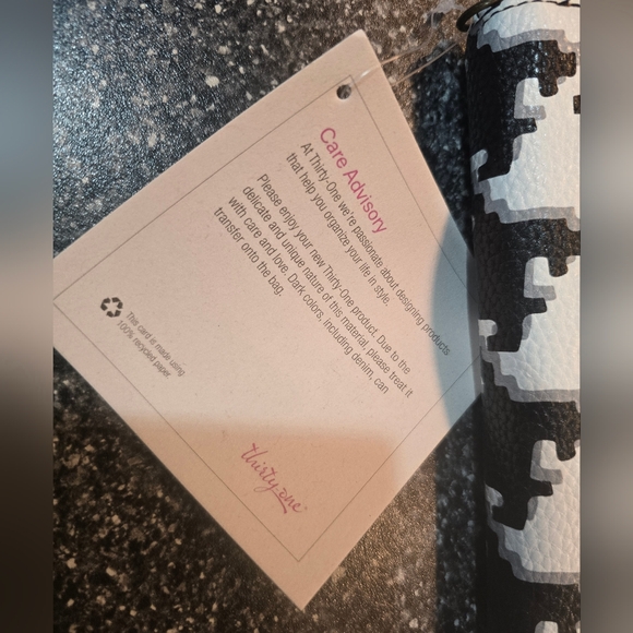 Thirty-One Gifts All About the Benjamins wallet Classic Houndstooth Pebble Nwt - Picture 7 of 10